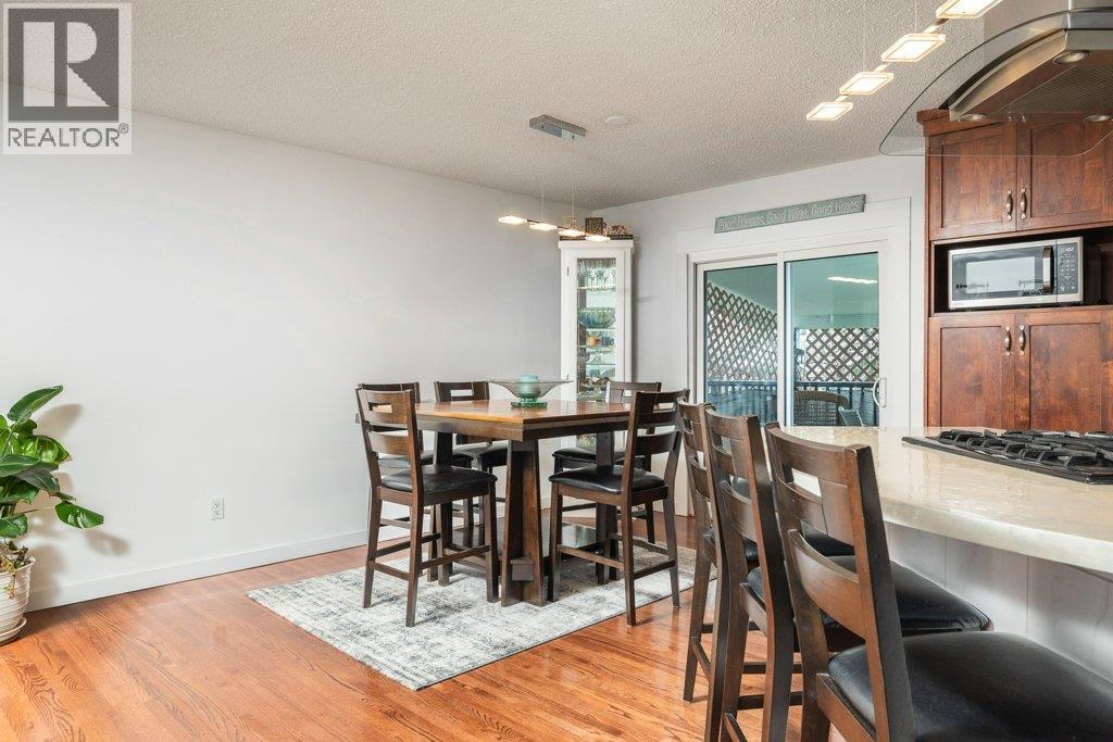 3211 Esquire Road, Ellison