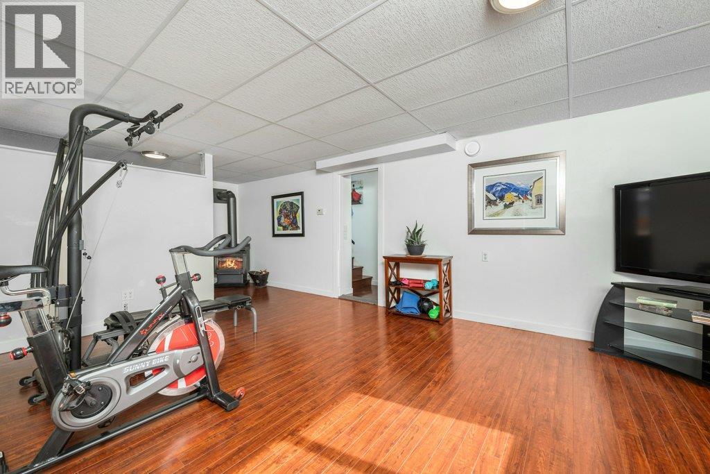 3211 Esquire Road, Ellison