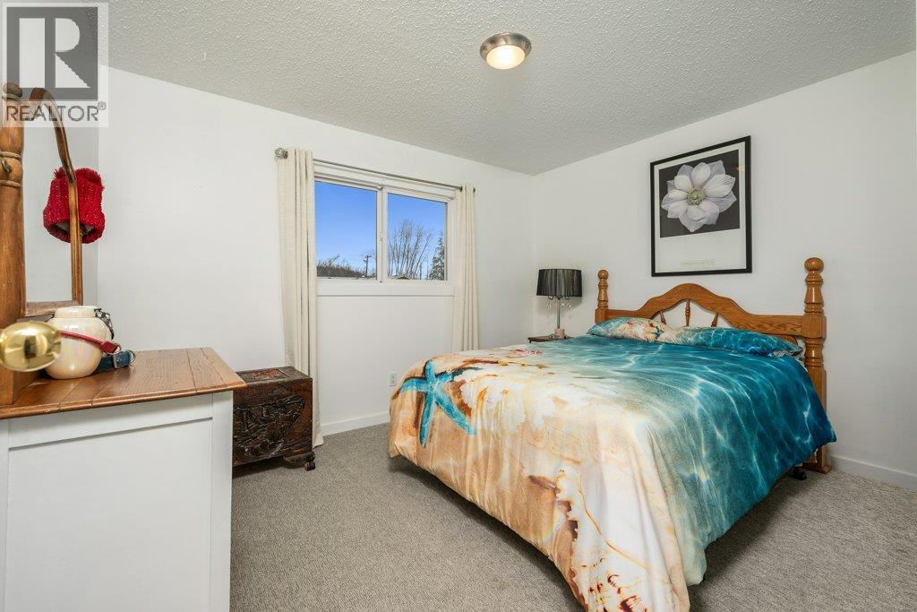 3211 Esquire Road, Ellison