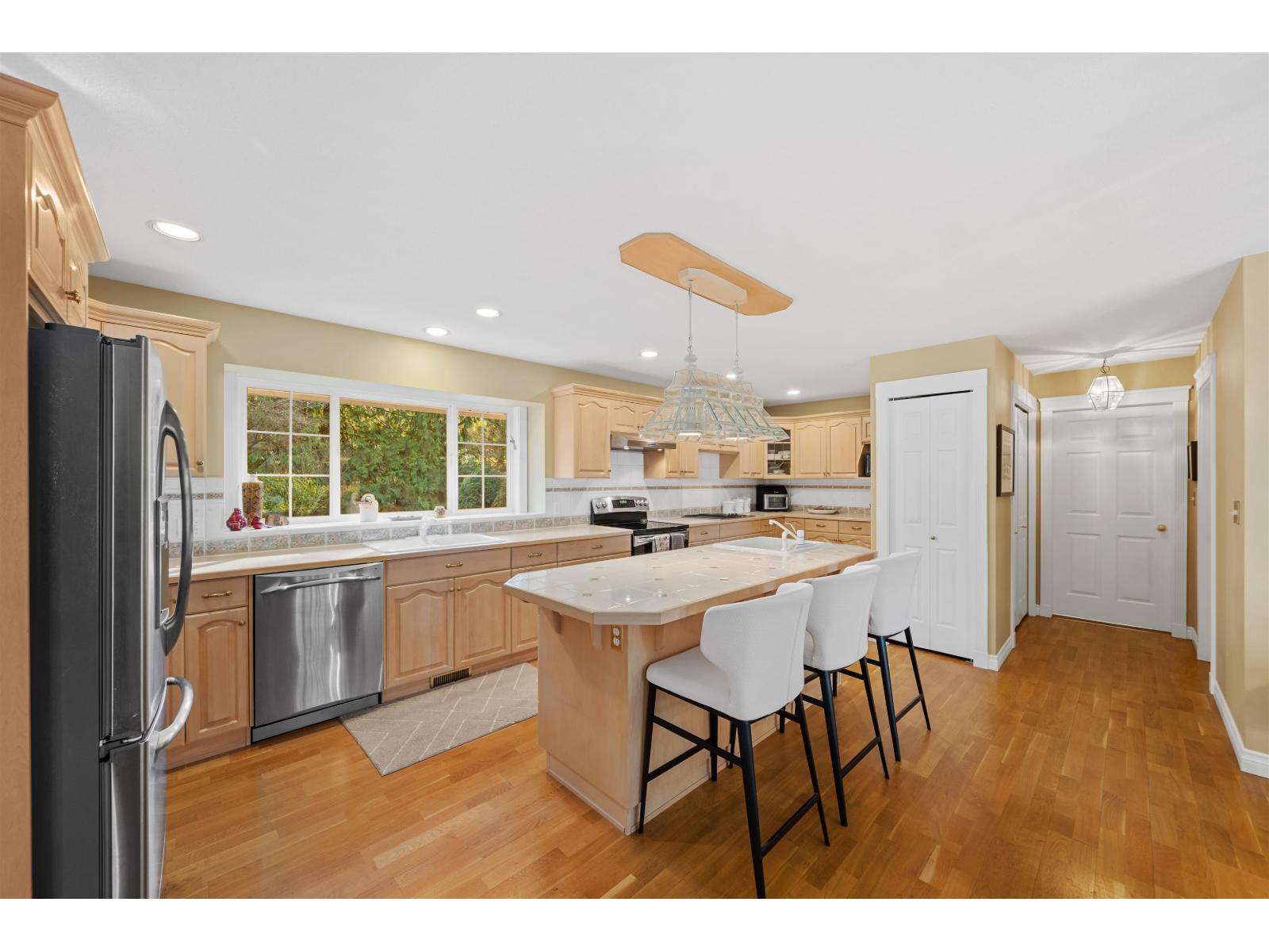 31553 BROOKSIDE AVENUE, Abbotsford