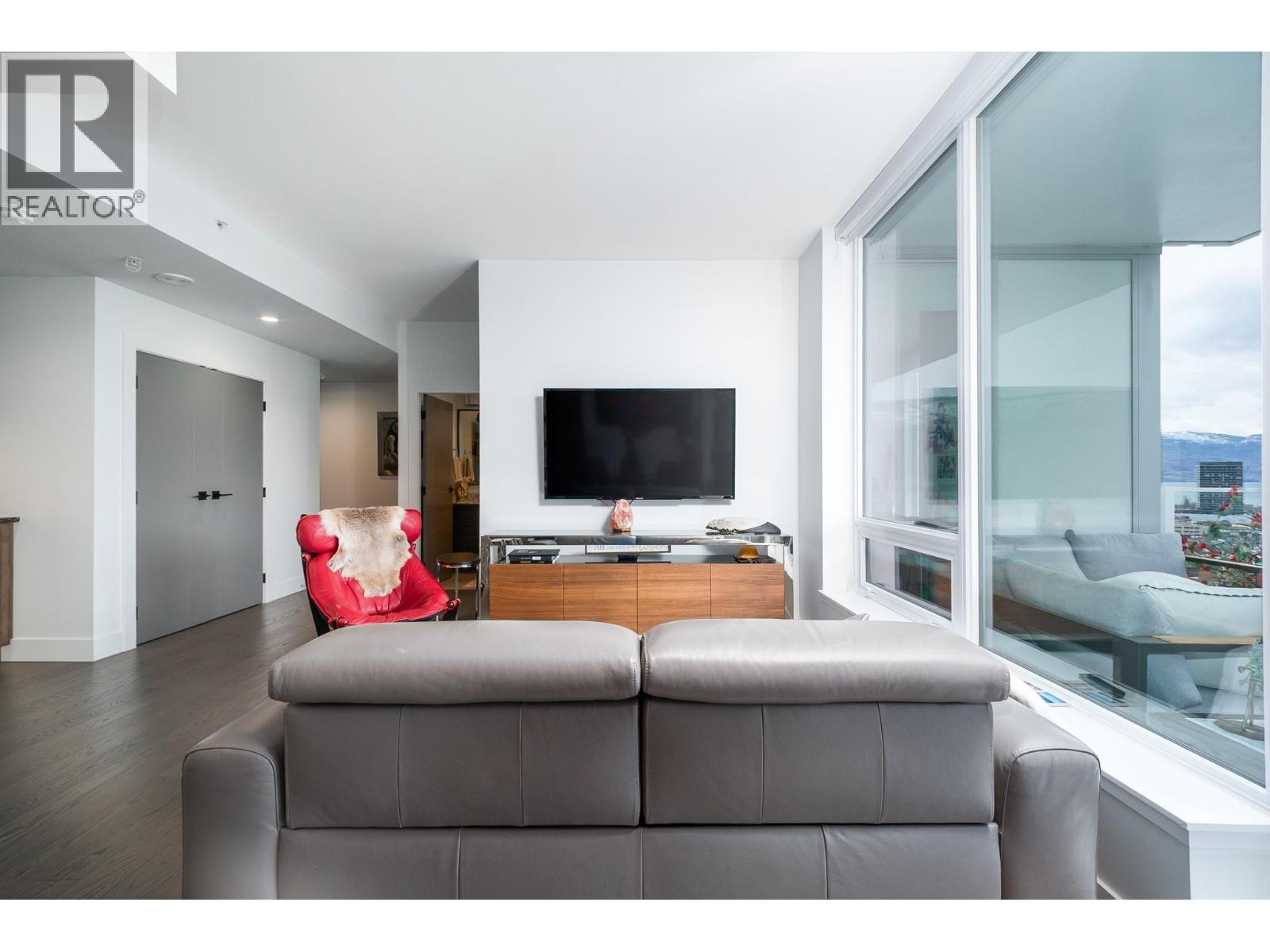 #2104 1191 Sunset Drive - 22