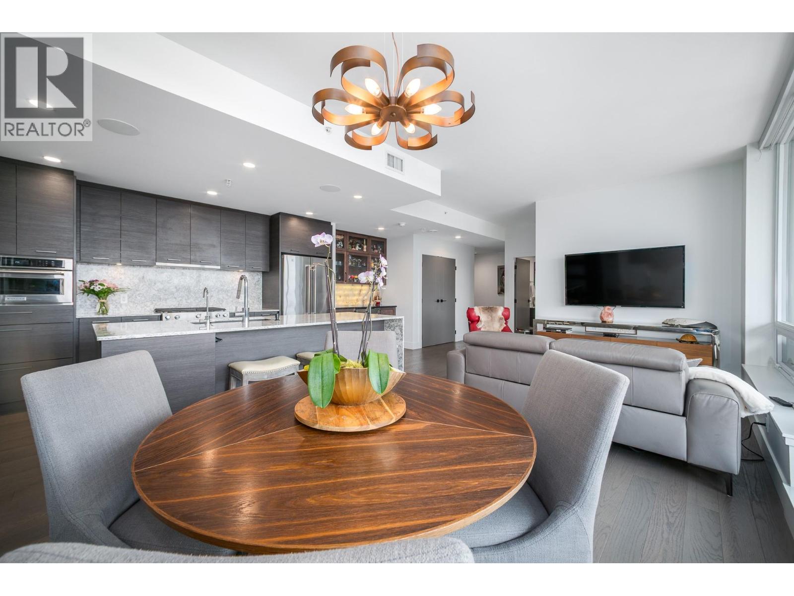 #2104 1191 Sunset Drive - 18
