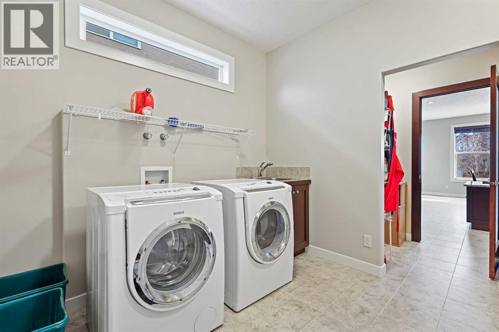 Single Family House for Sale in  Tuscany Estates Rise NW Tuscany Calgary 