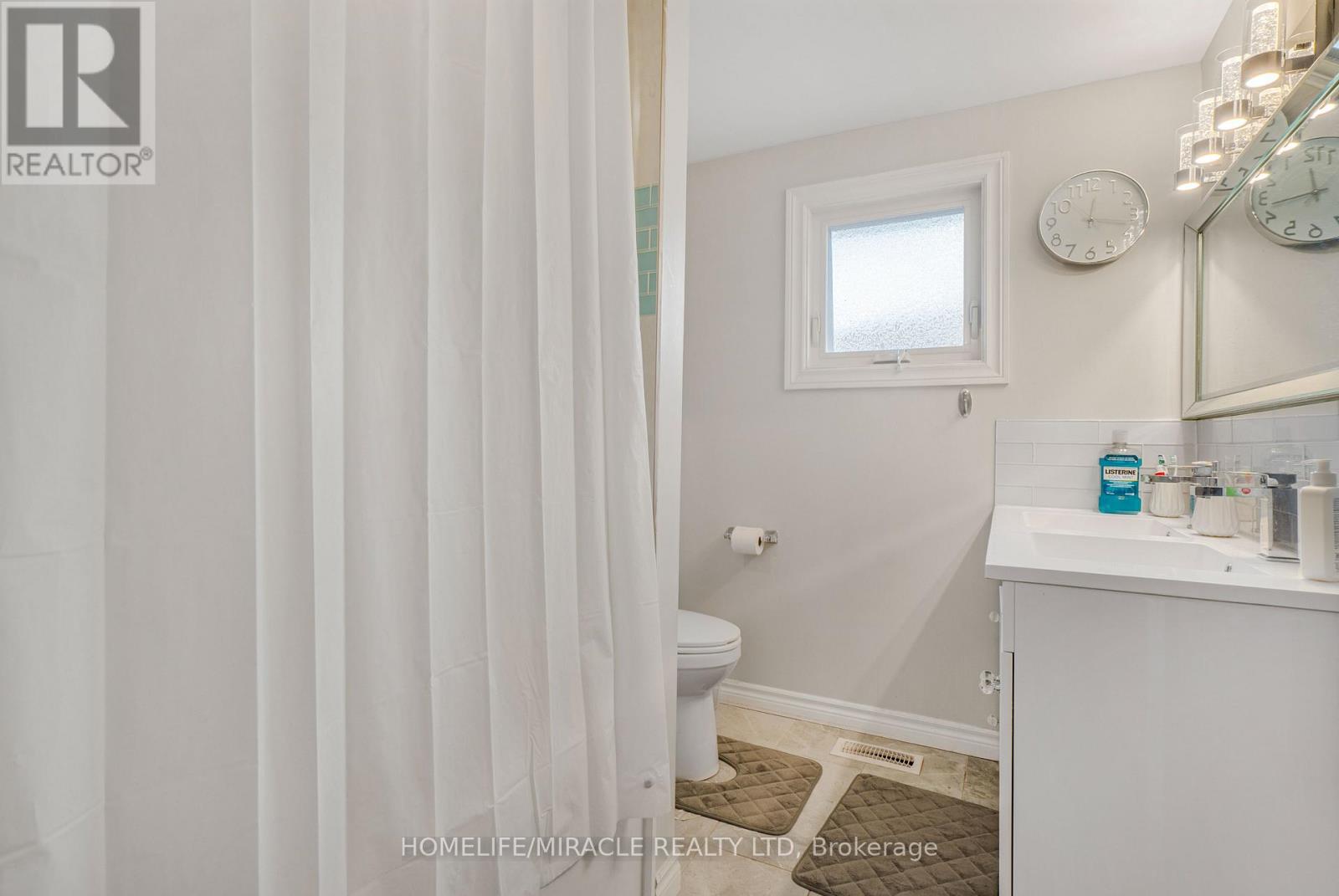 2 ENVOY BOULEVARD - 14