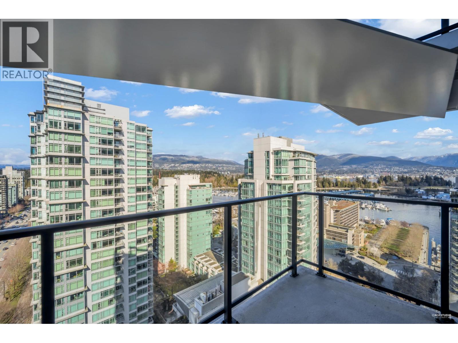 2001 620 CARDERO STREET, Vancouver