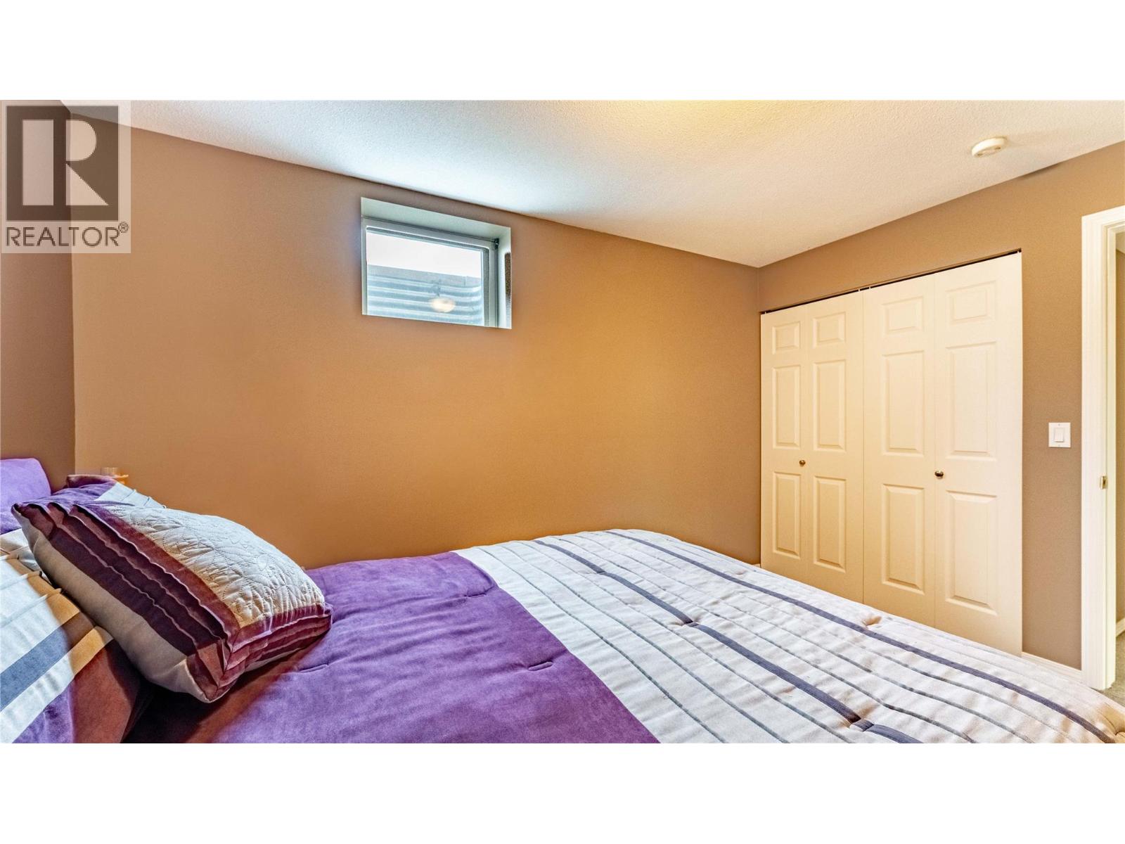 #37 310 6TH AVENUE S - 33