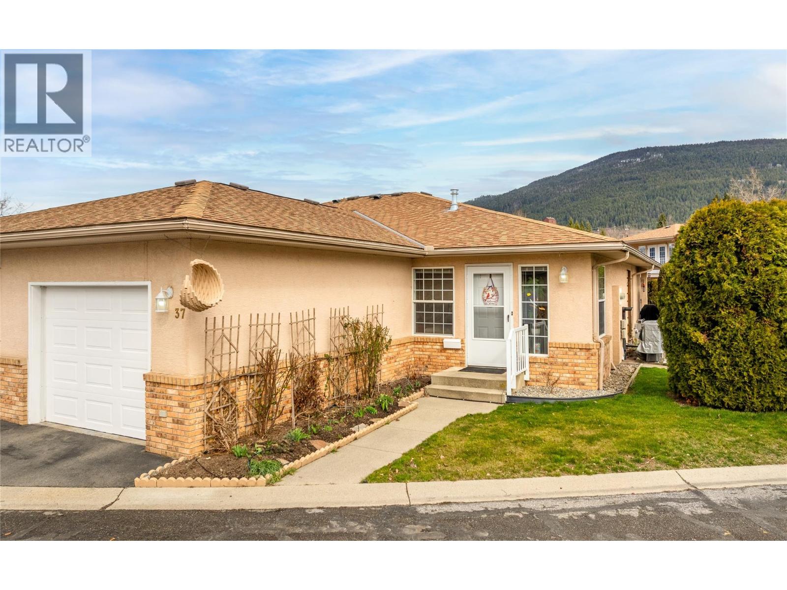 #37 310 6th Avenue S - 2