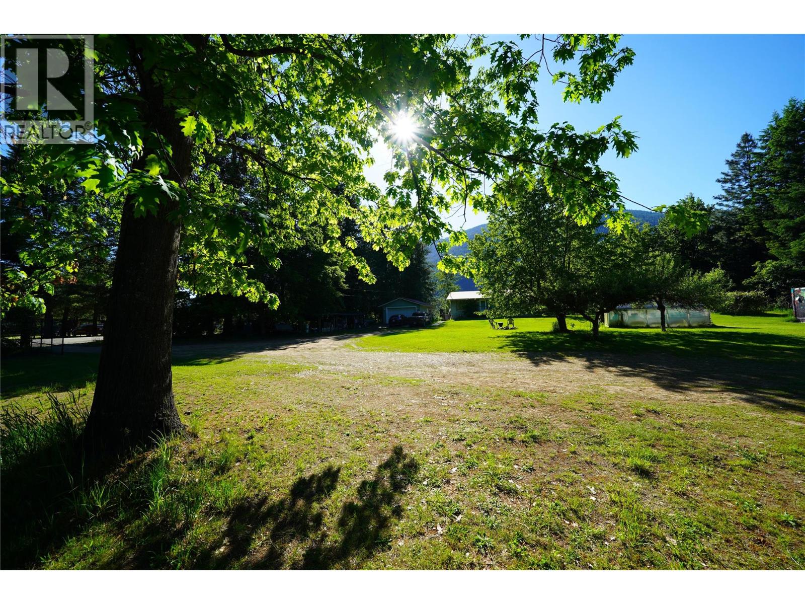 1062 Scamp Road, Castlegar