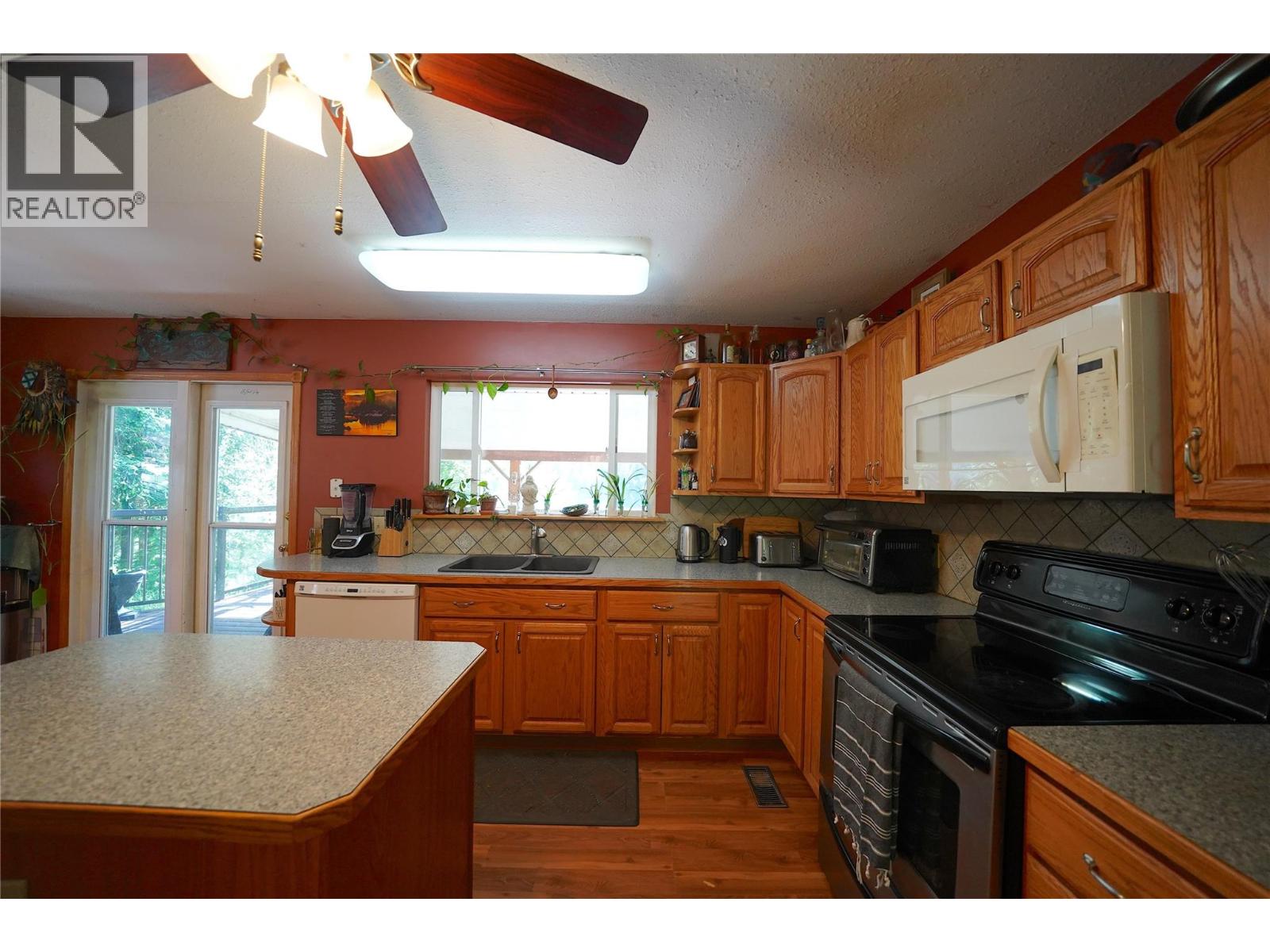 1062 Scamp Road, Castlegar