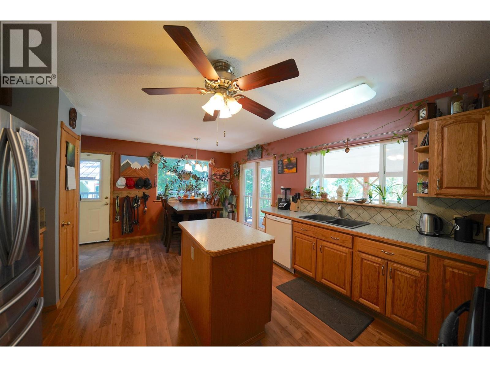 1062 Scamp Road, Castlegar