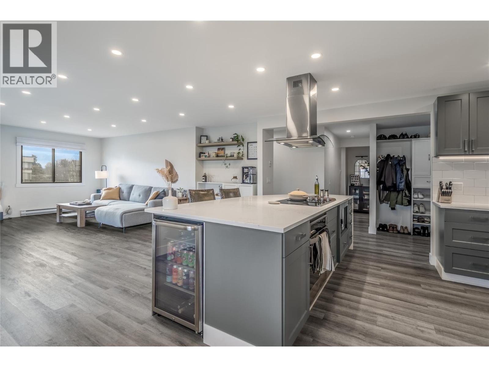 1075 Bernard Avenue Unit# 305, Kelowna