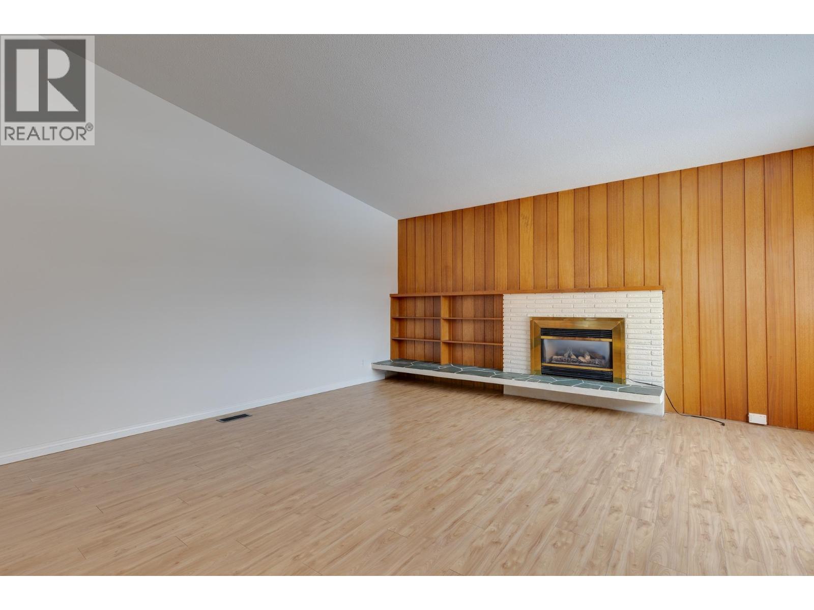 1221 BURDEN STREET, Prince George