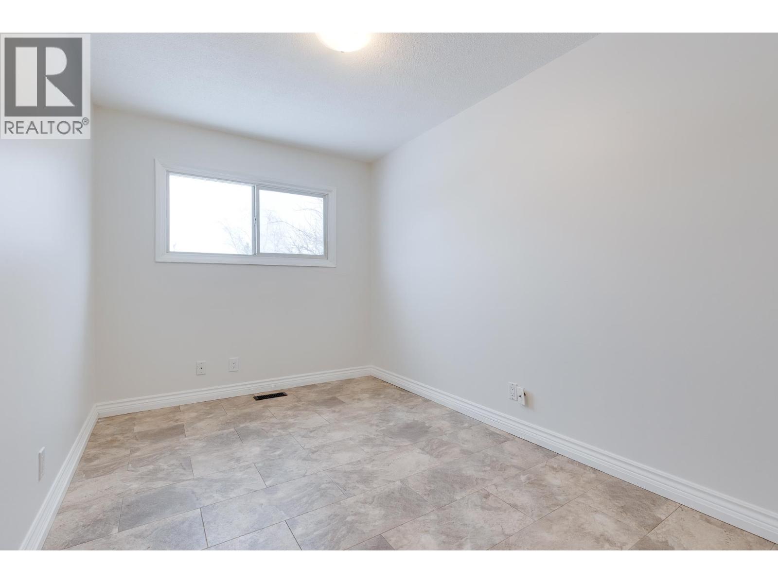 1221 BURDEN STREET, Prince George