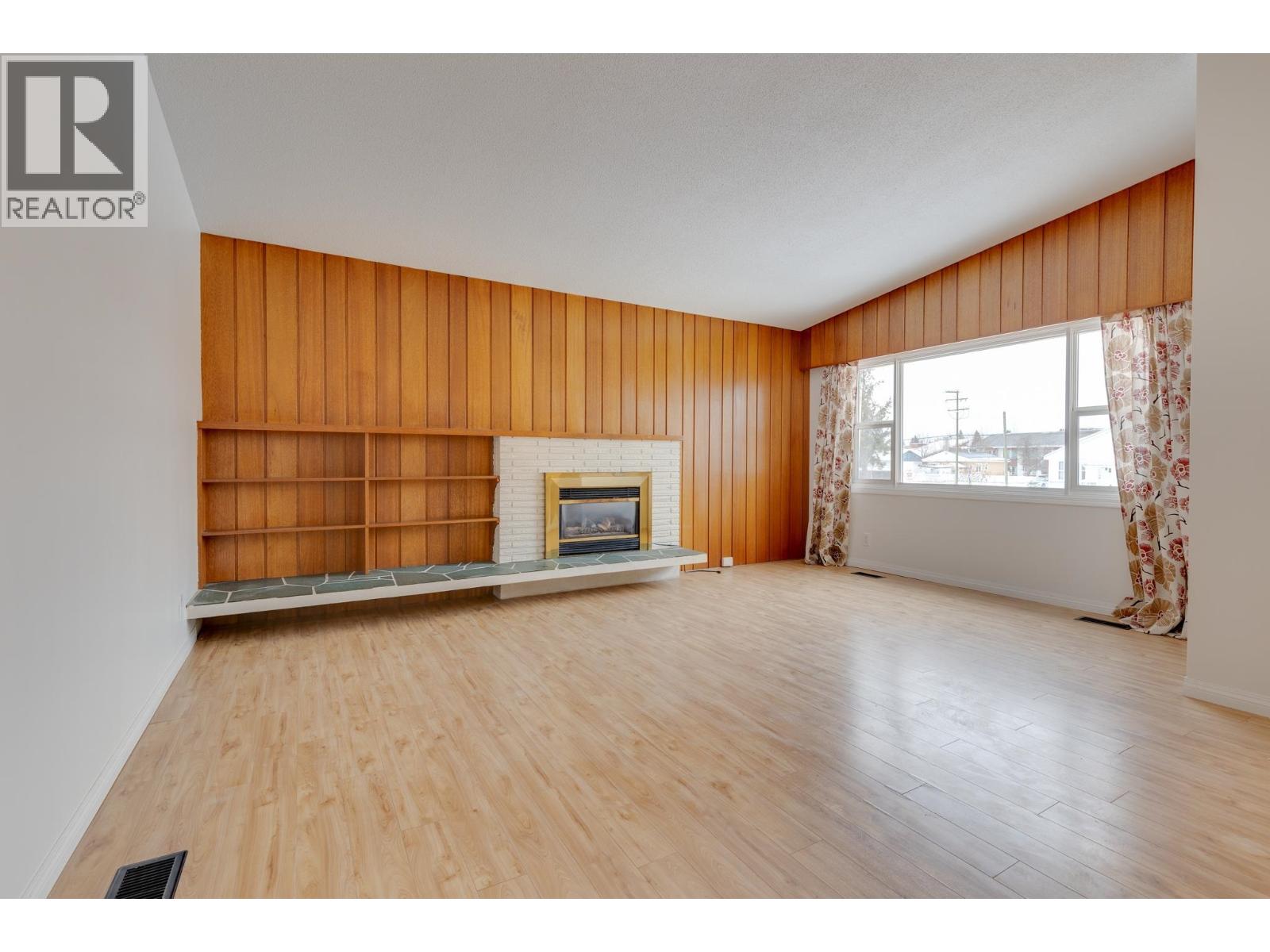 1221 BURDEN STREET, Prince George