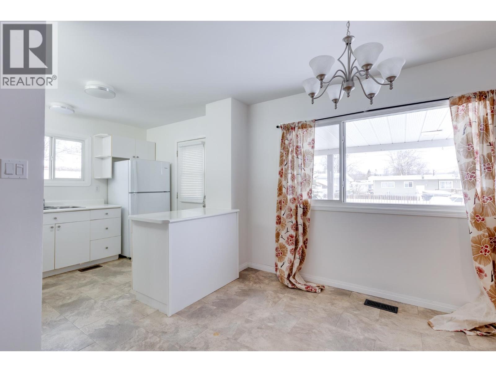 1221 BURDEN STREET, Prince George