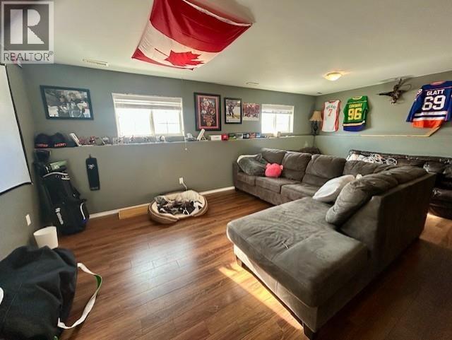 5227 HALLMARK CRESCENT, Fort Nelson