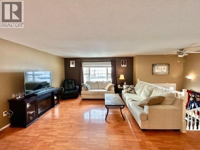 5227 HALLMARK CRESCENT, Fort Nelson