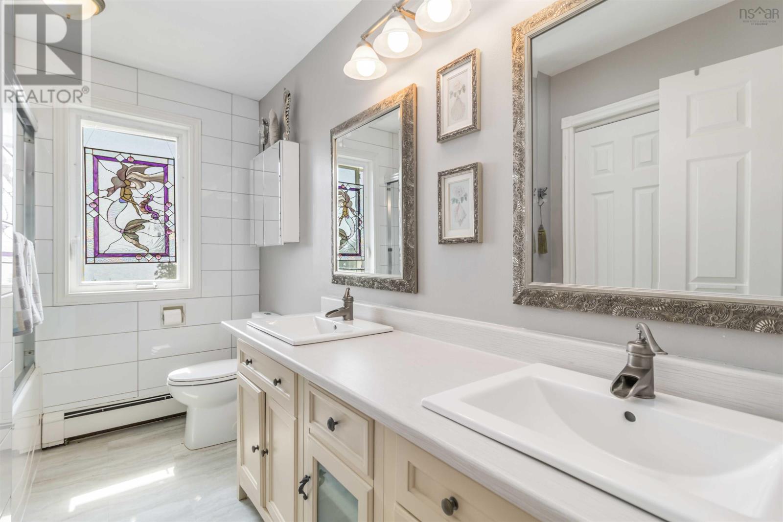 Property 41 of 49 of 100 Meisners Point Road