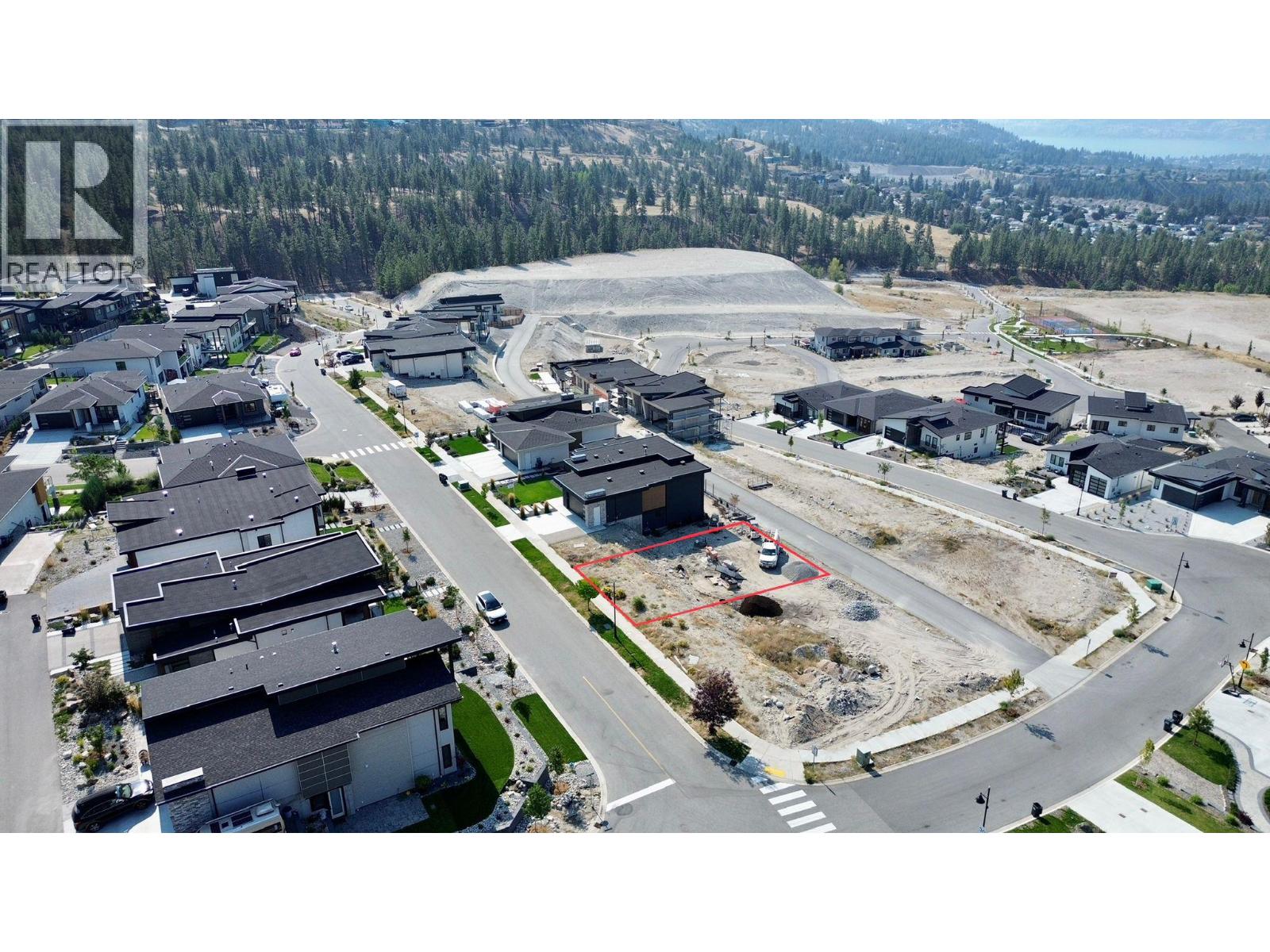 1063 ELK Street, Penticton