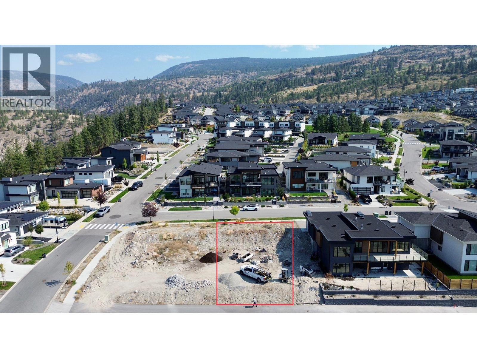 1063 ELK Street, Penticton