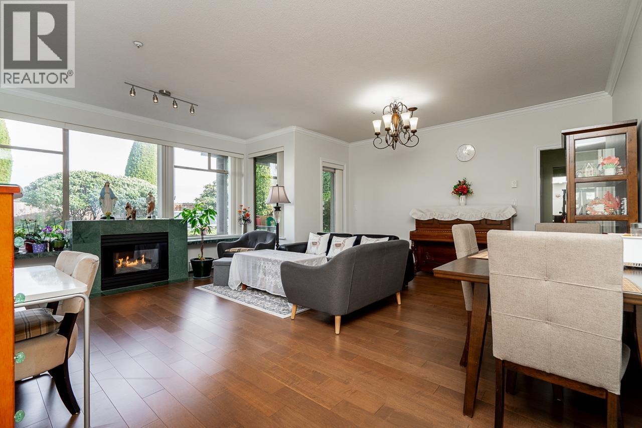 204 1765 MARINE DRIVE, West Vancouver