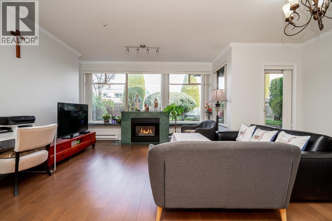 204 1765 MARINE DRIVE, West Vancouver