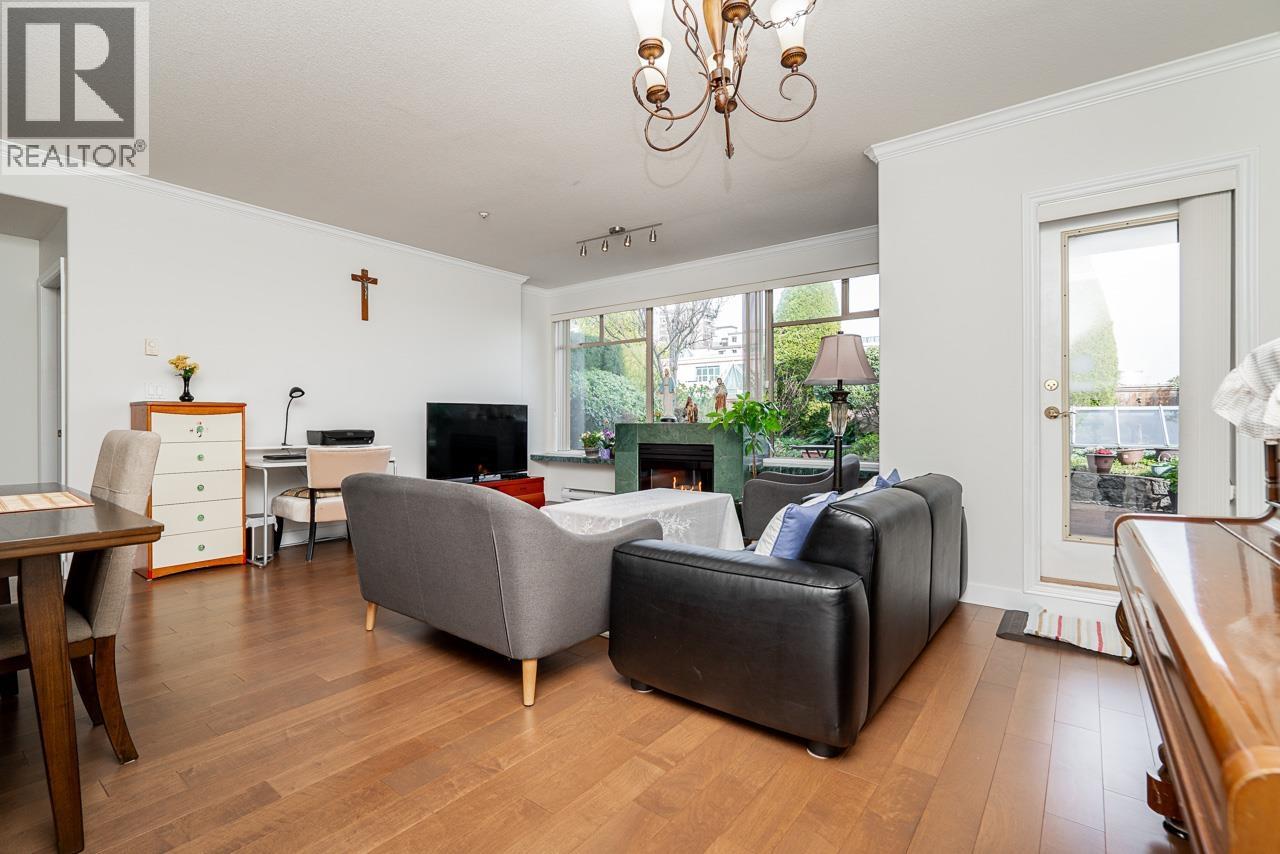 204 1765 MARINE DRIVE, West Vancouver