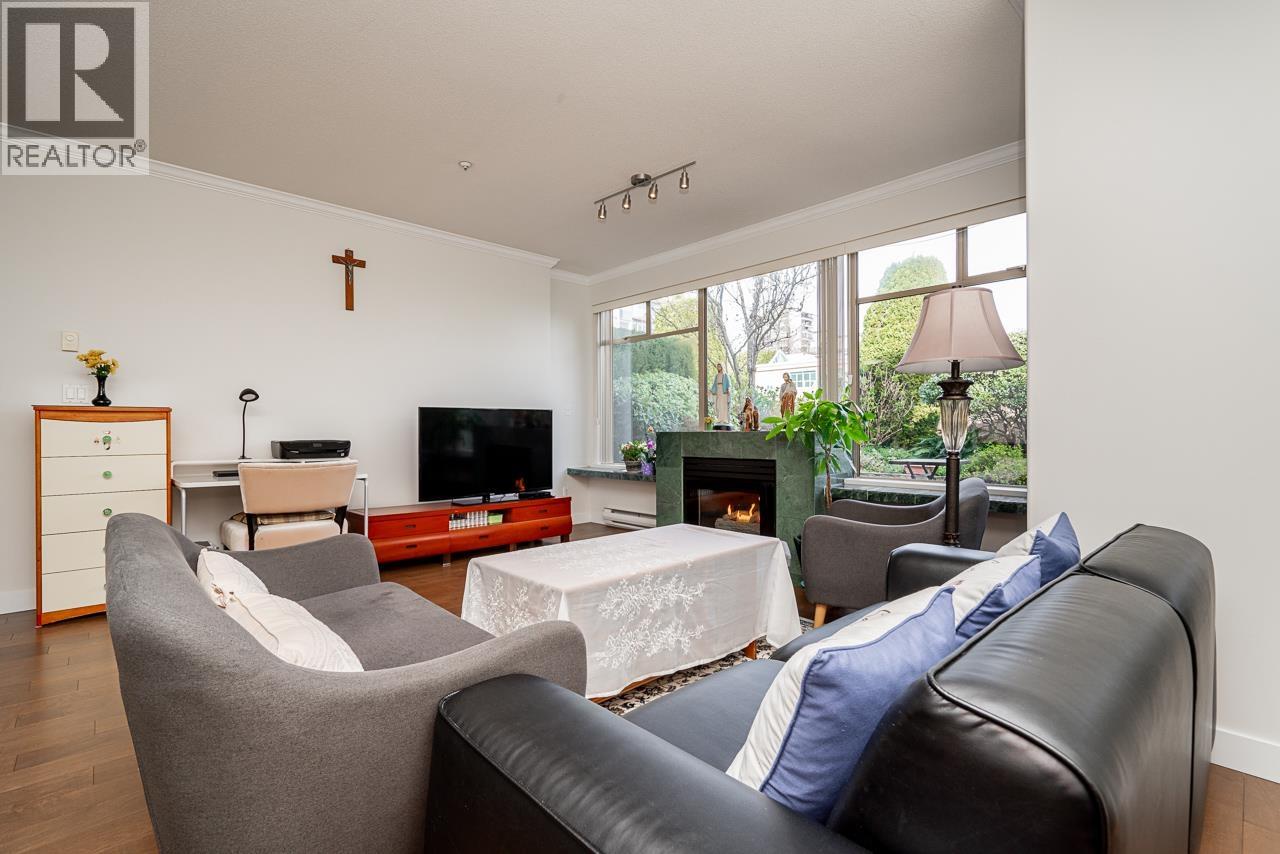 204 1765 MARINE DRIVE, West Vancouver