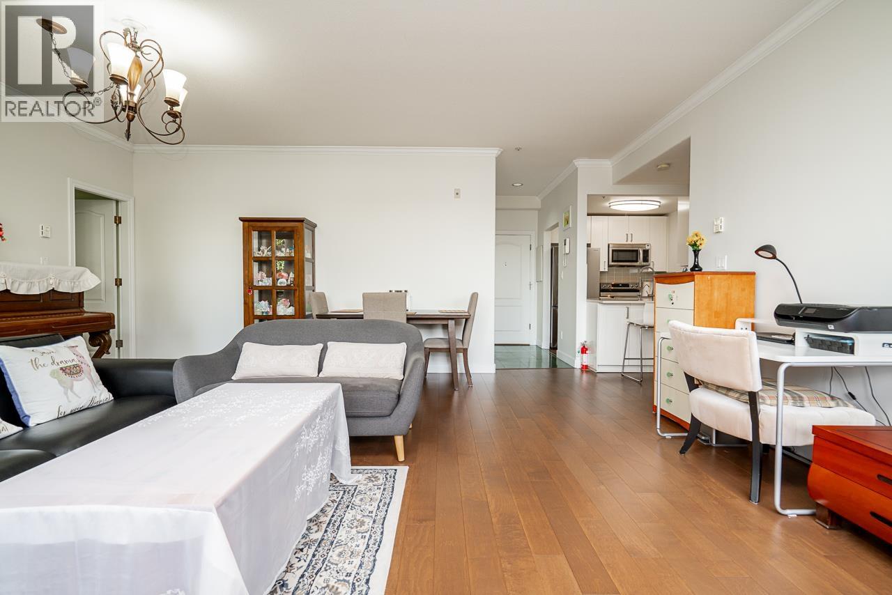 204 1765 MARINE DRIVE, West Vancouver