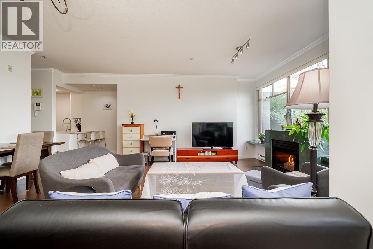 204 1765 MARINE DRIVE, West Vancouver