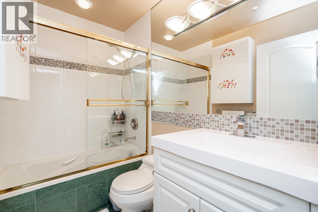 204 1765 MARINE DRIVE, West Vancouver