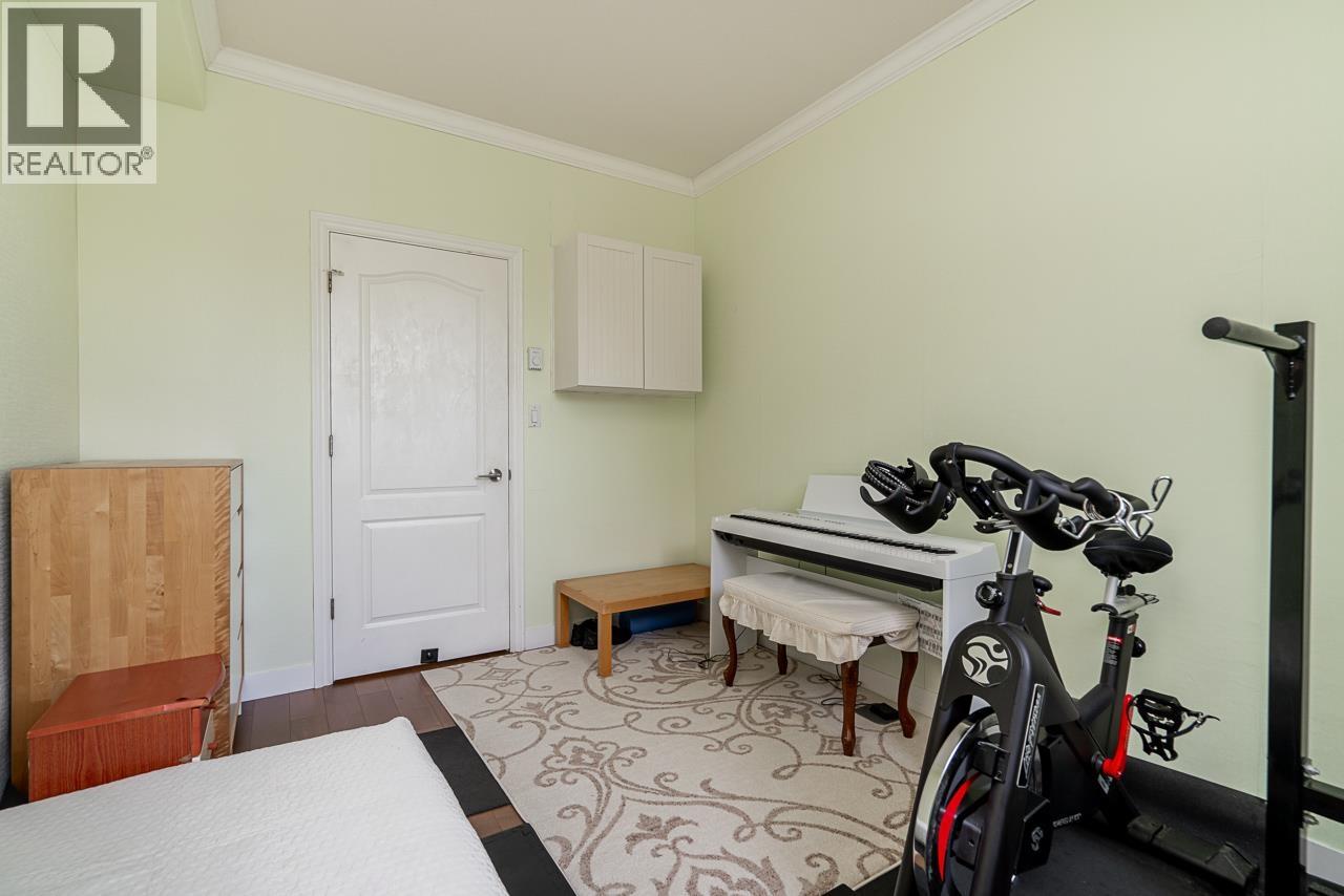 204 1765 MARINE DRIVE, West Vancouver