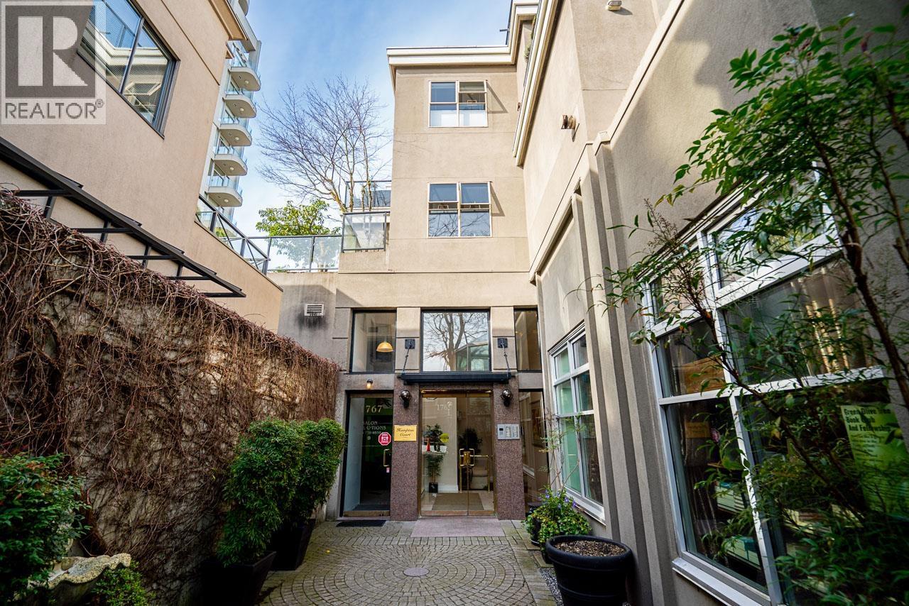 204 1765 MARINE DRIVE, West Vancouver