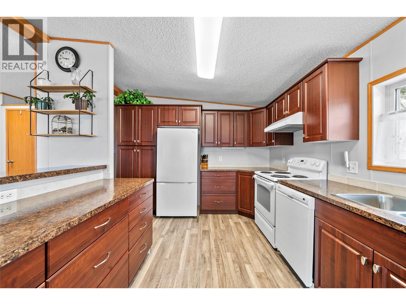 1885 Tappen Notch Hill Road Road Unit# 72, Tappen