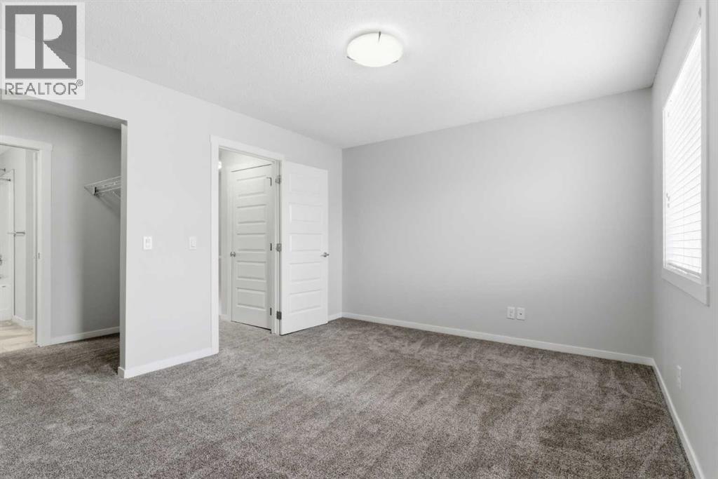 Single Family House for Sale in  McKenzie Towne Close SE McKenzie Towne Calgary 