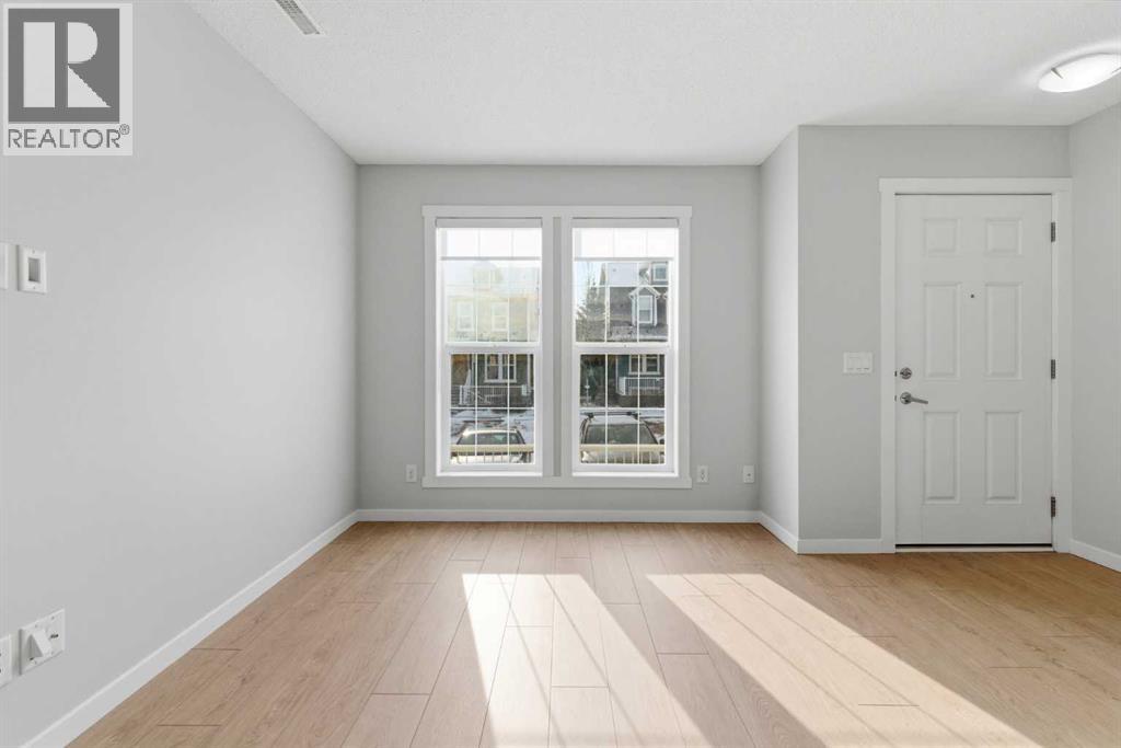 Single Family House for Sale in  McKenzie Towne Close SE McKenzie Towne Calgary 