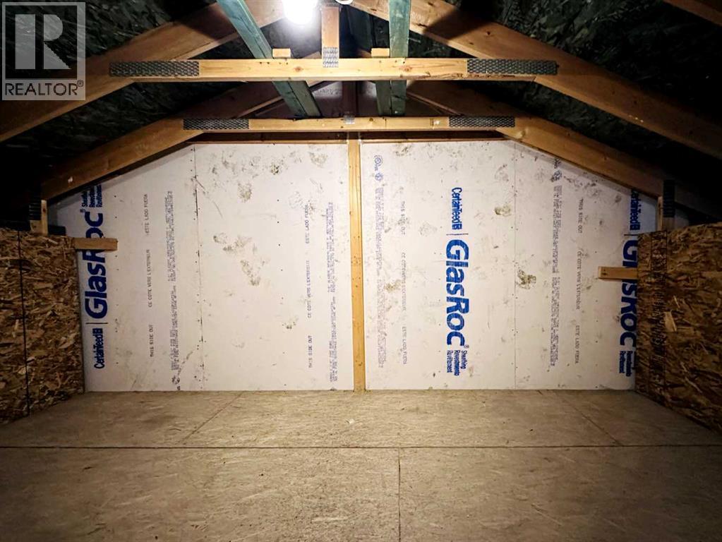 Single Family House for Sale in  McKenzie Towne Close SE McKenzie Towne Calgary 