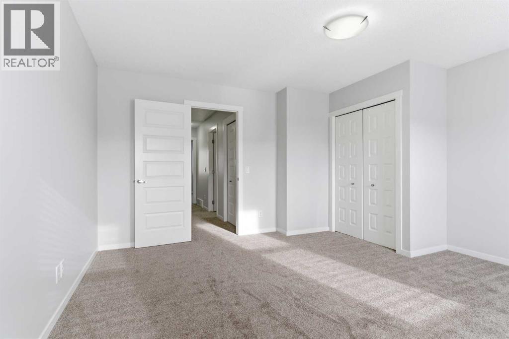 Single Family House for Sale in  McKenzie Towne Close SE McKenzie Towne Calgary 