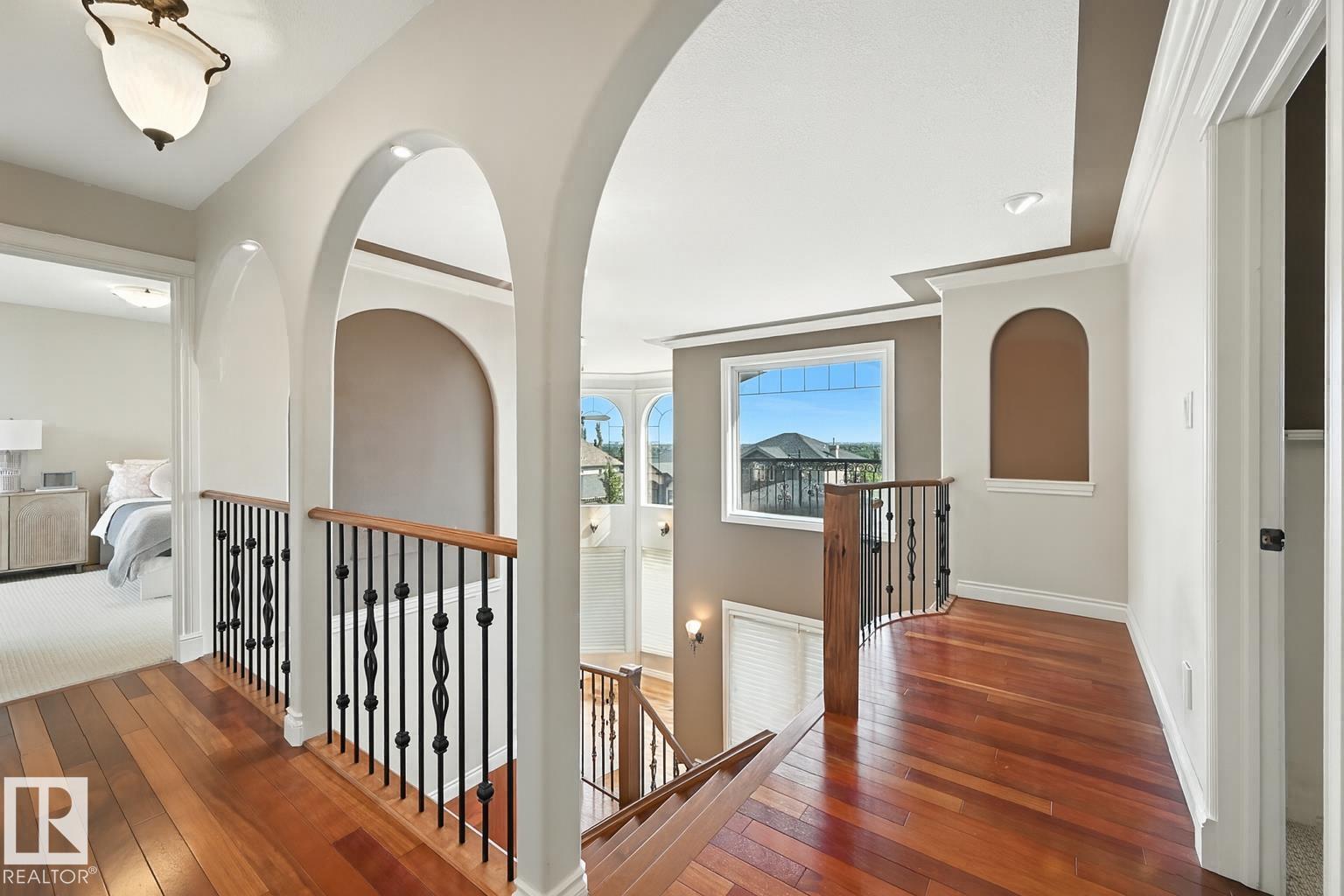 2426 MARTELL CR NW, Edmonton