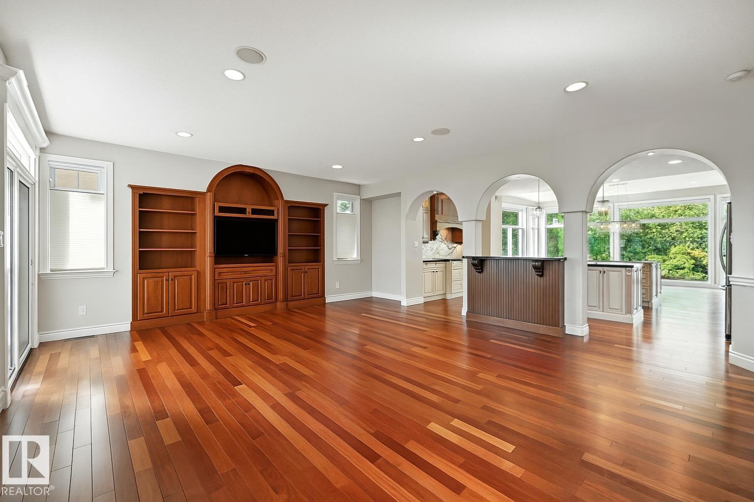 2426 MARTELL CR NW, Edmonton