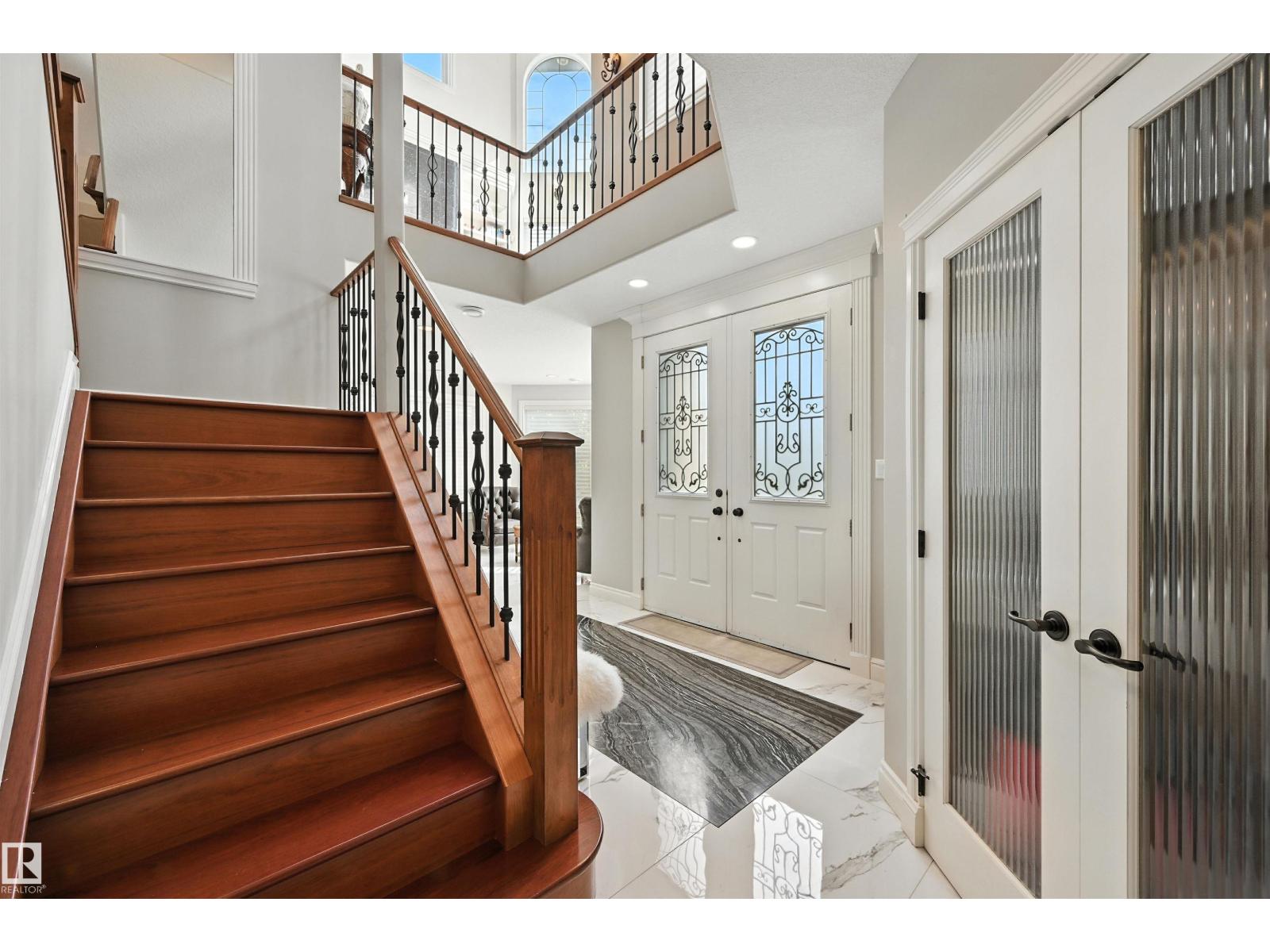 2426 MARTELL CR NW, Edmonton