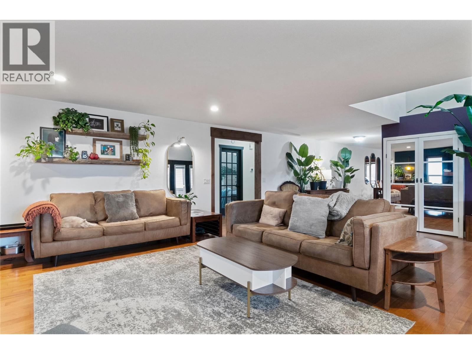 3960 50 Street NE, Salmon Arm