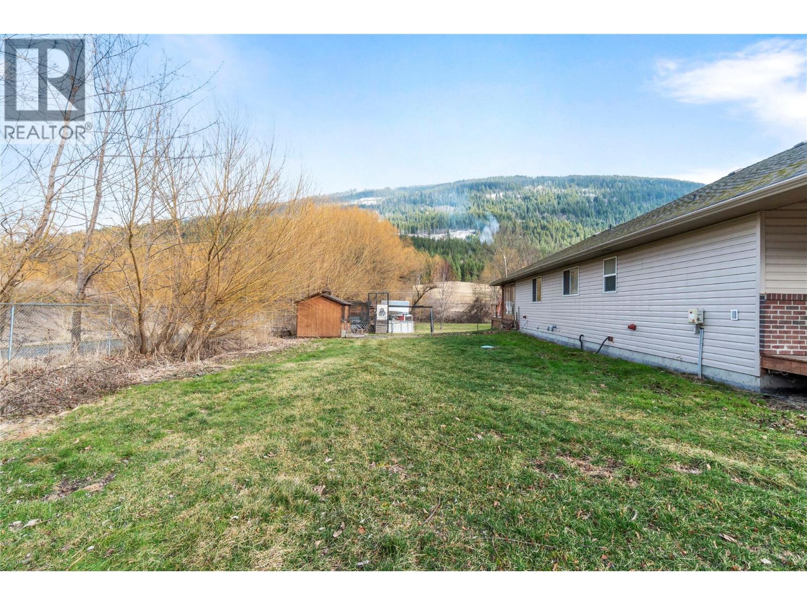 3960 50 Street NE, Salmon Arm