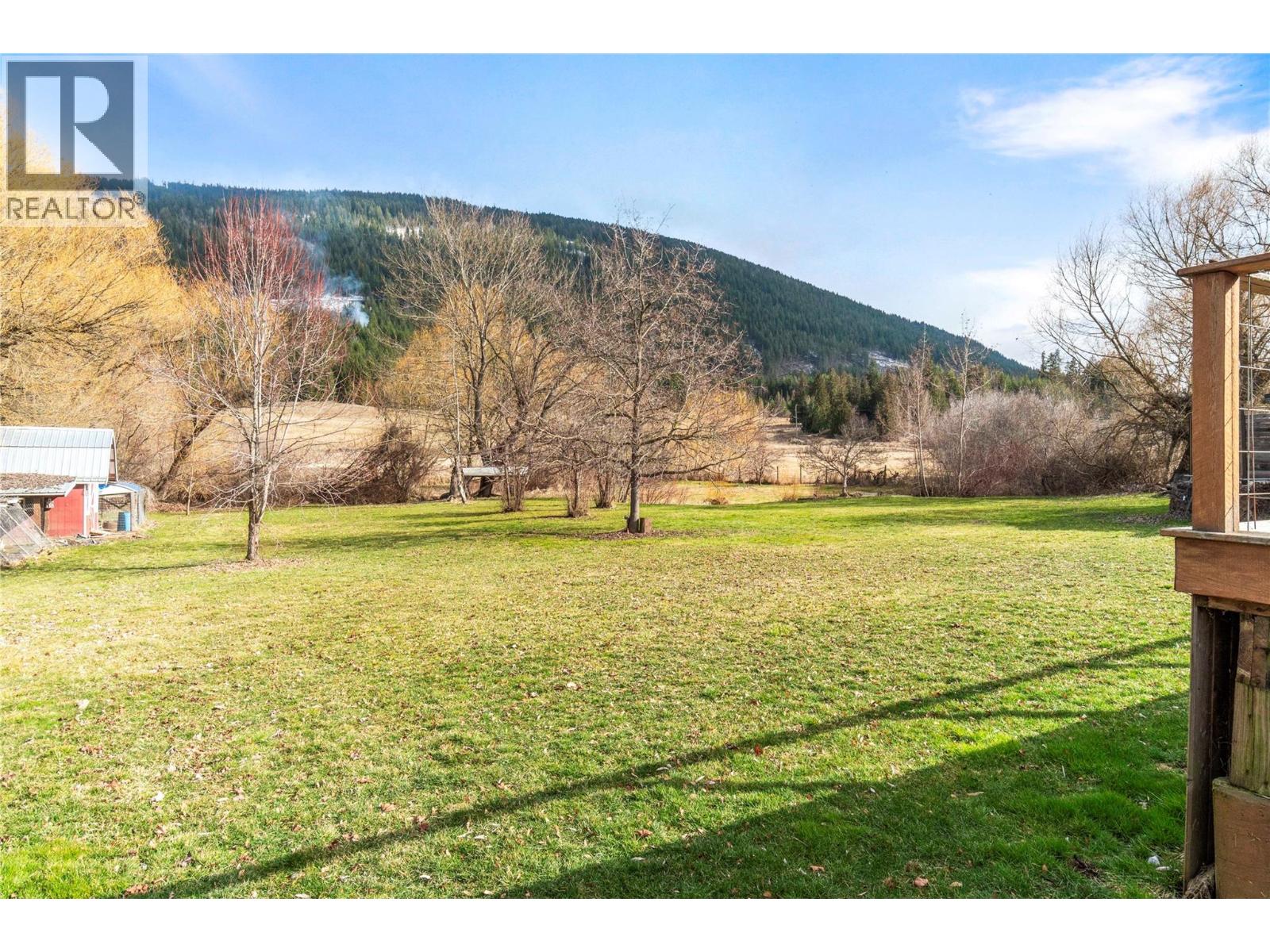 3960 50 Street NE, Salmon Arm