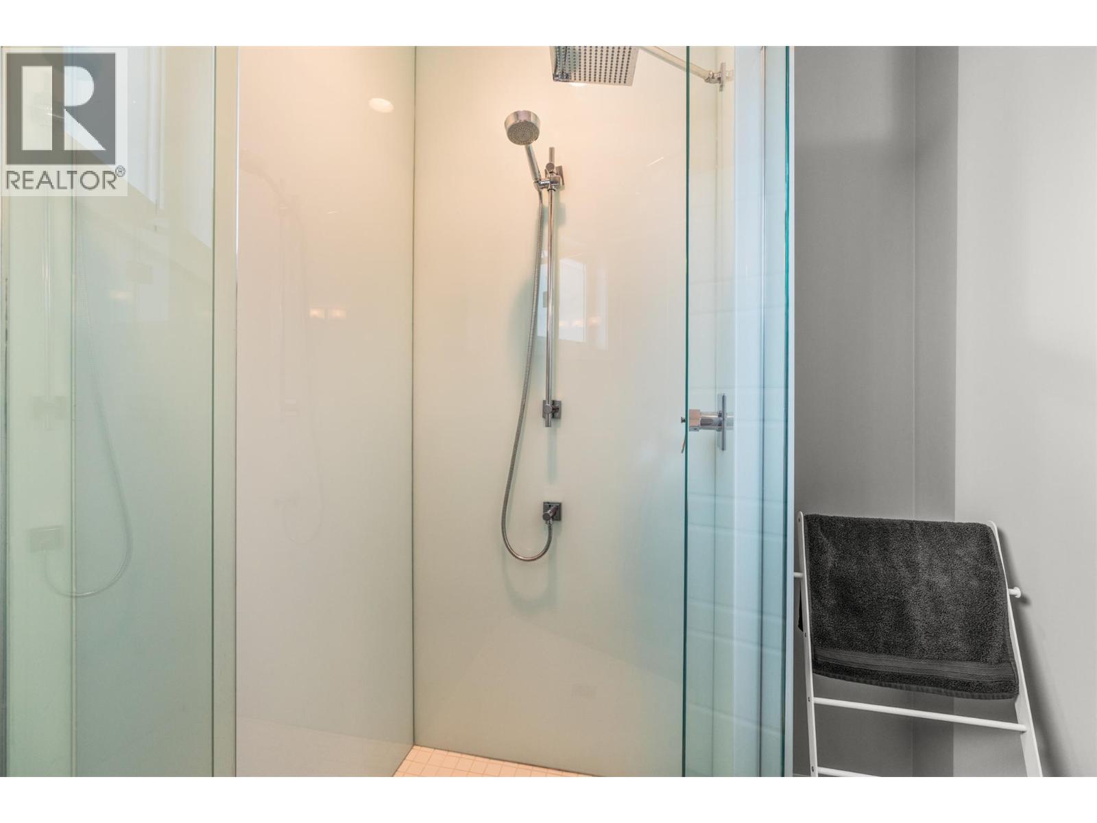 7697 Baker Hogg Road, Vernon