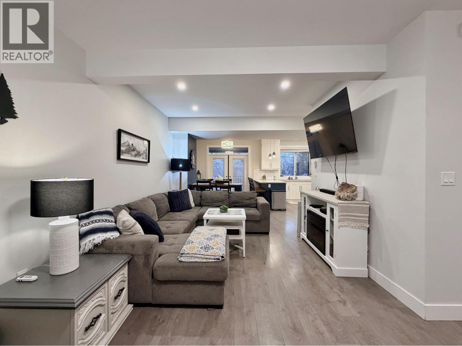 240 FORESTBROOK Drive Unit# 105, Penticton