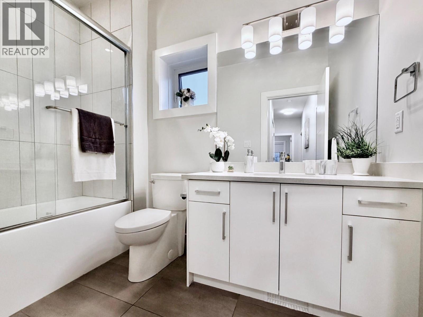 240 FORESTBROOK Drive Unit# 105, Penticton