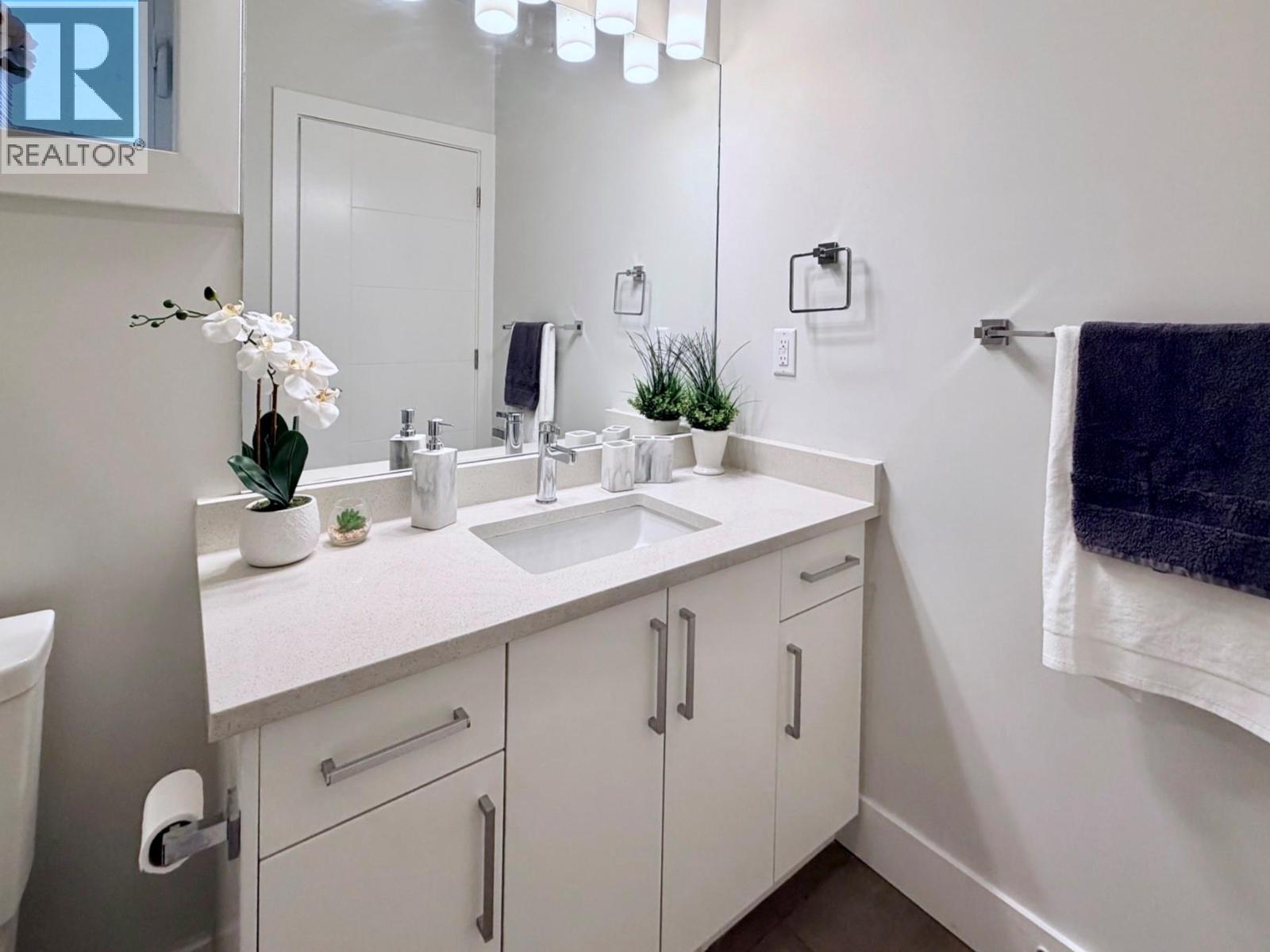 240 FORESTBROOK Drive Unit# 105, Penticton