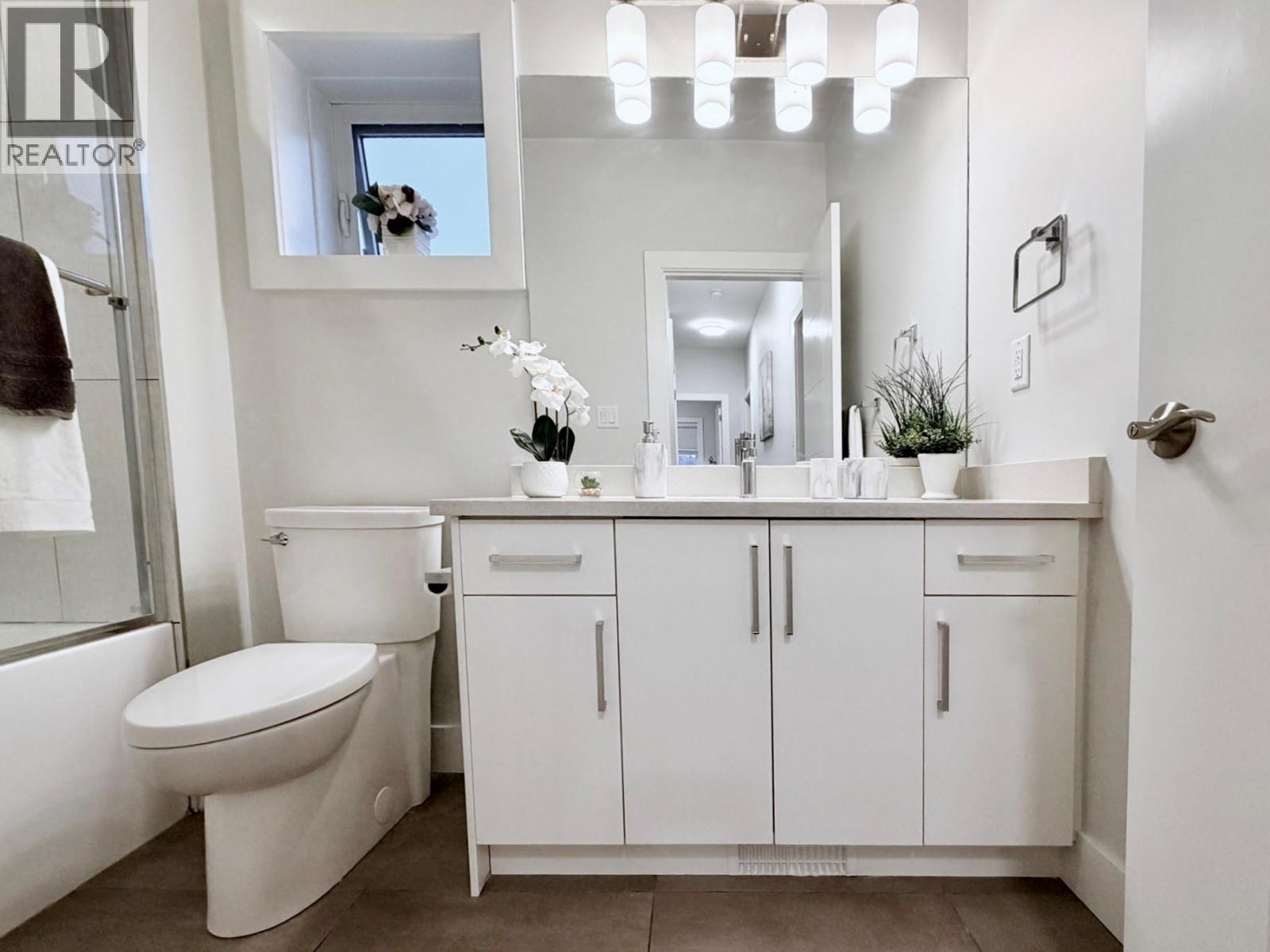 240 FORESTBROOK Drive Unit# 105, Penticton