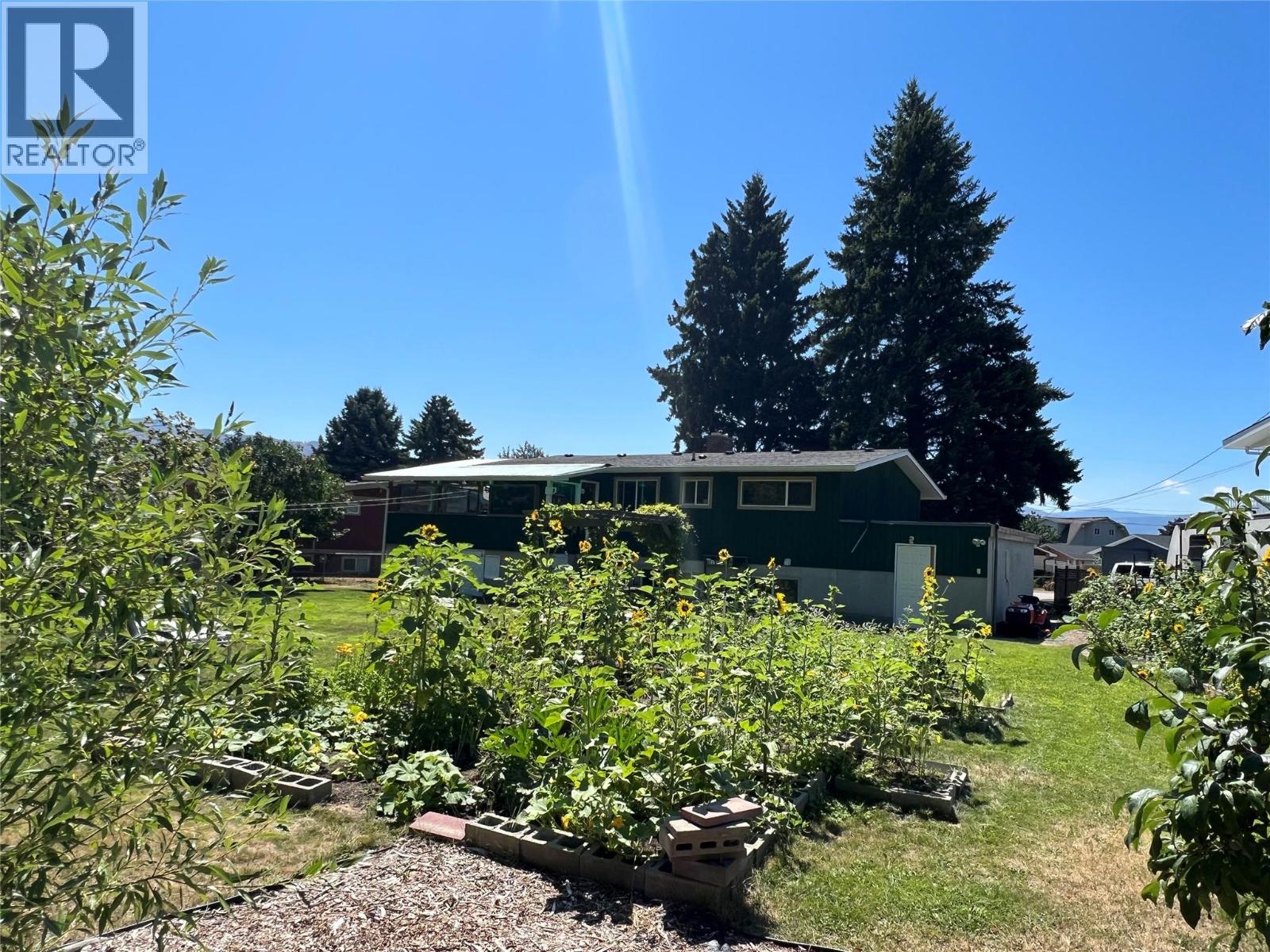 4030 San Clemente Avenue, Peachland
